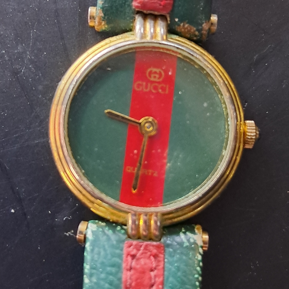 Vintage GUCCI watch - Picture 1 of 2